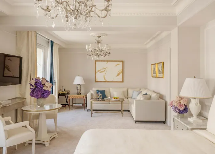 Four Seasons Hotel George V Paris